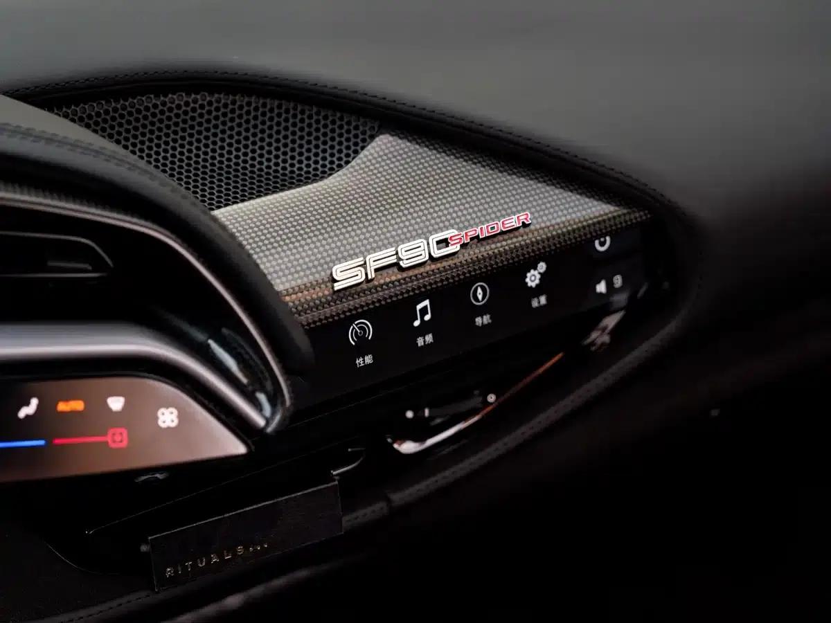 SF90 2021 3.9T V8 Spider — миниатюра 12