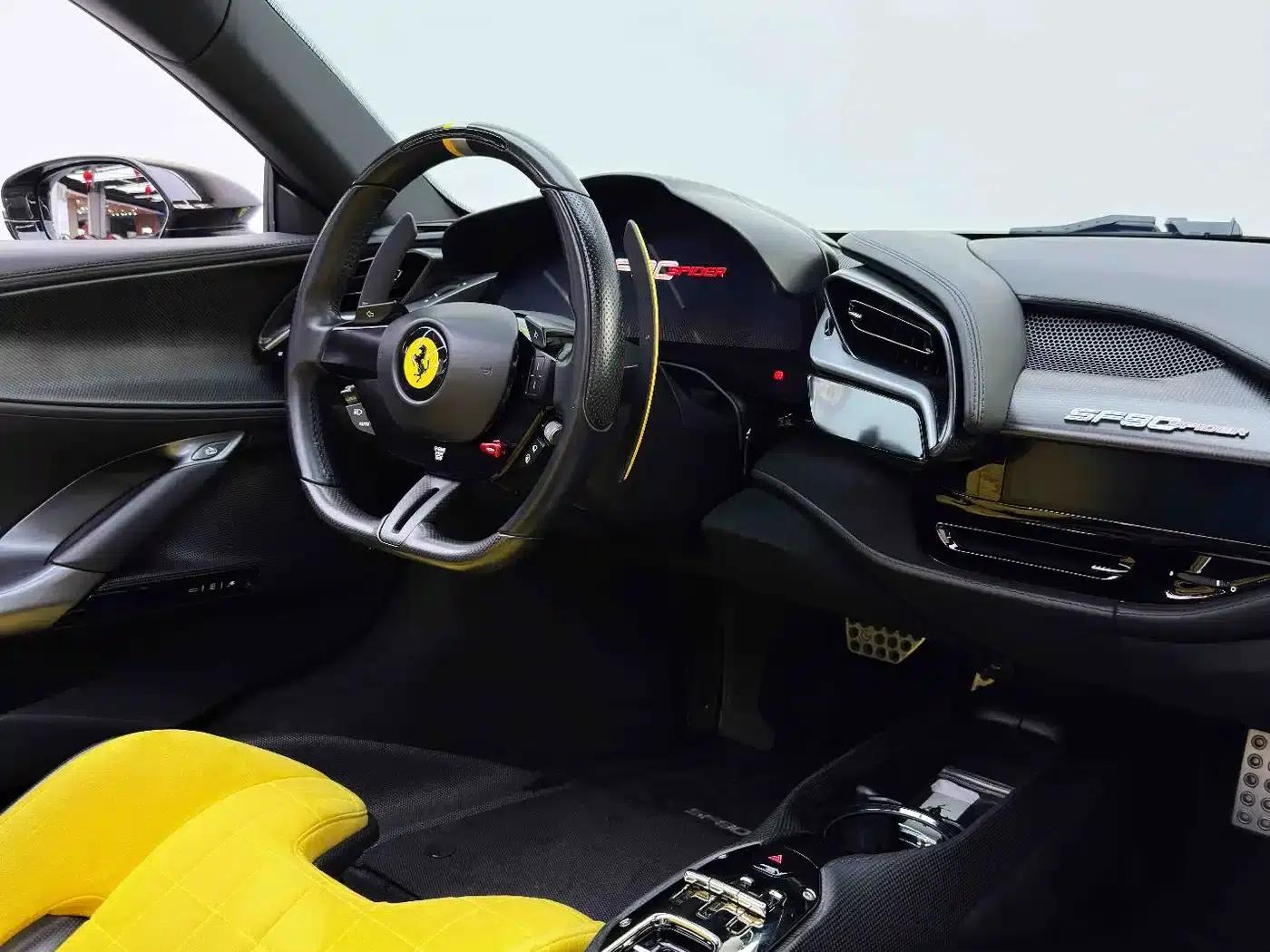 SF90 2021 3.9T V8 Spider — миниатюра 25