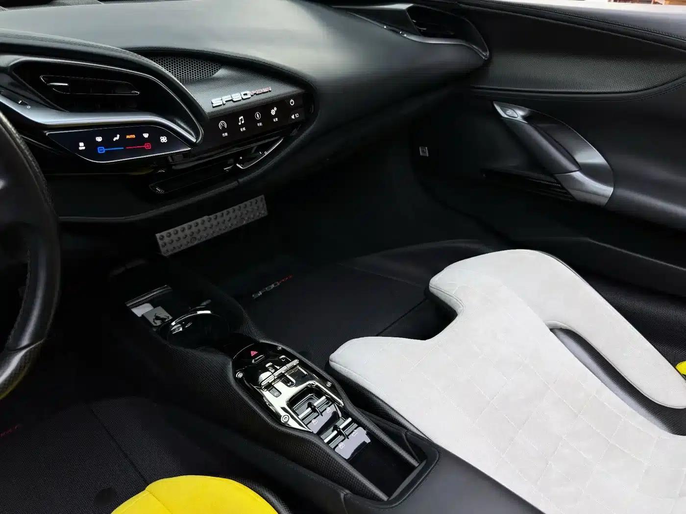 SF90 2021 3.9T V8 Spider — миниатюра 36