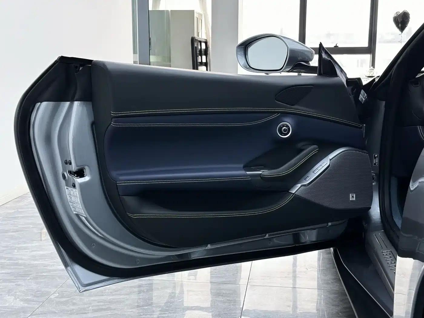 2021 Portofino 3.9T M — миниатюра 11