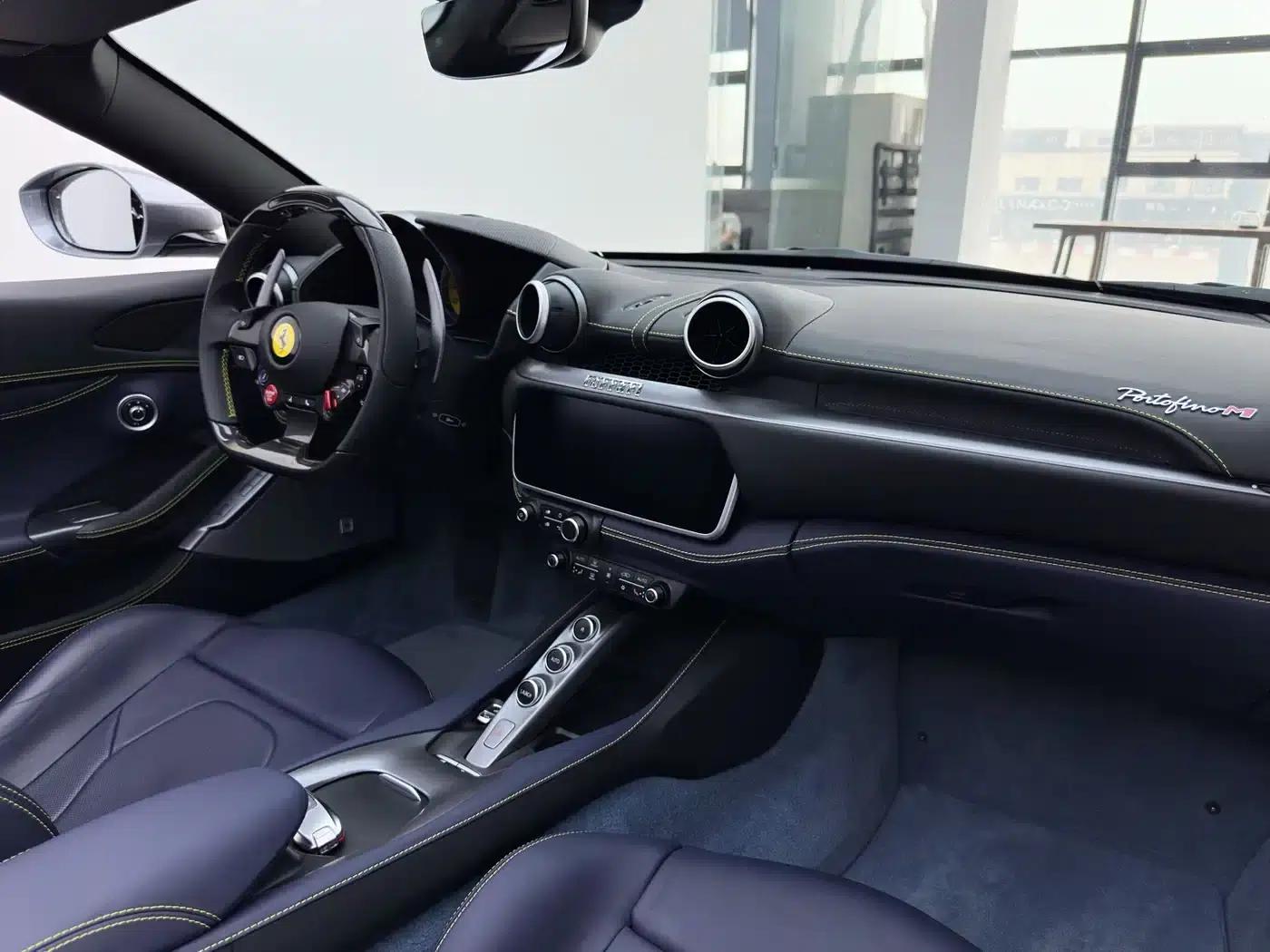 2021 Portofino 3.9T M — миниатюра 16