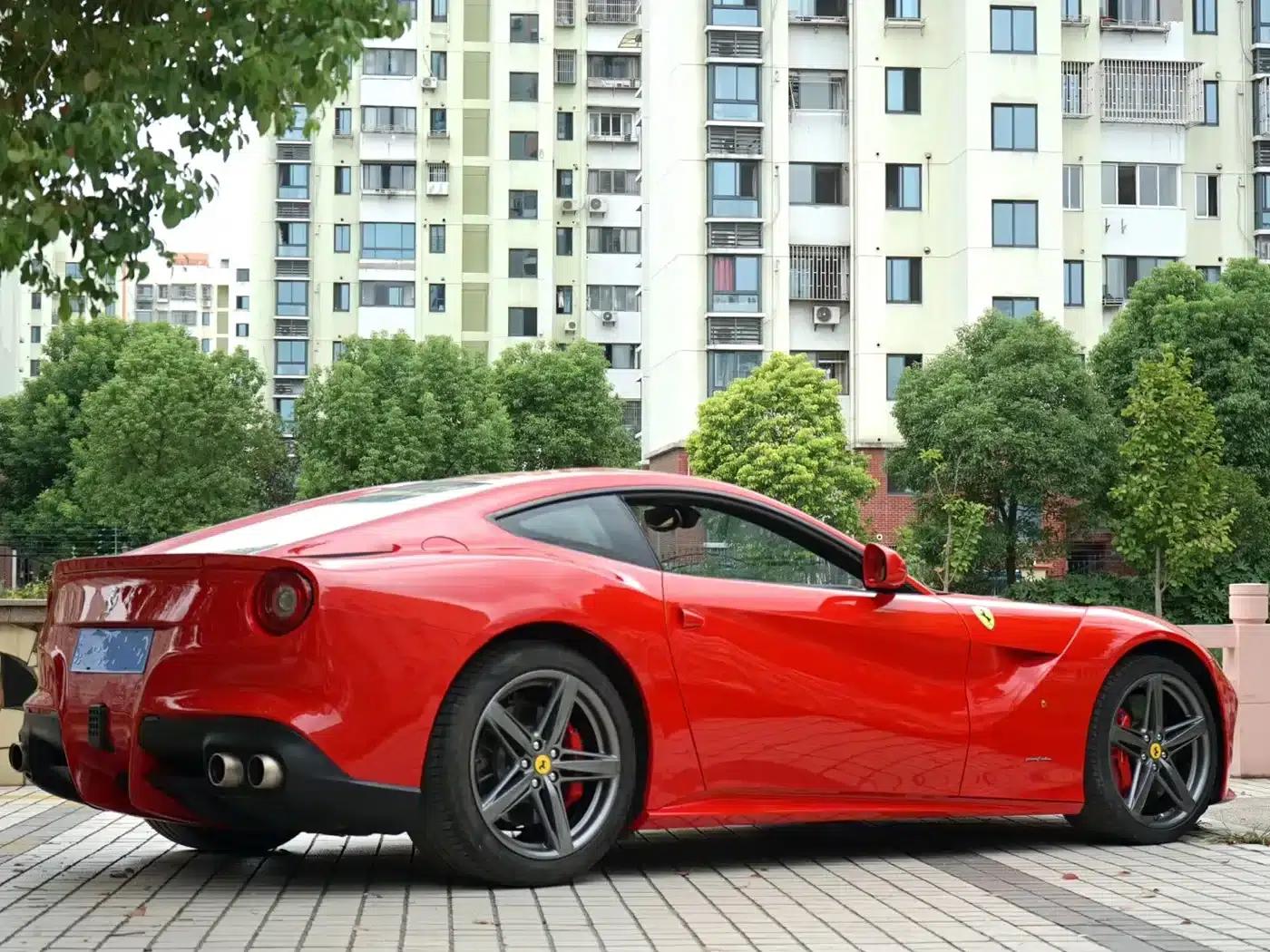 2013 F12berlinetta 6.3L Standard Model — миниатюра 3