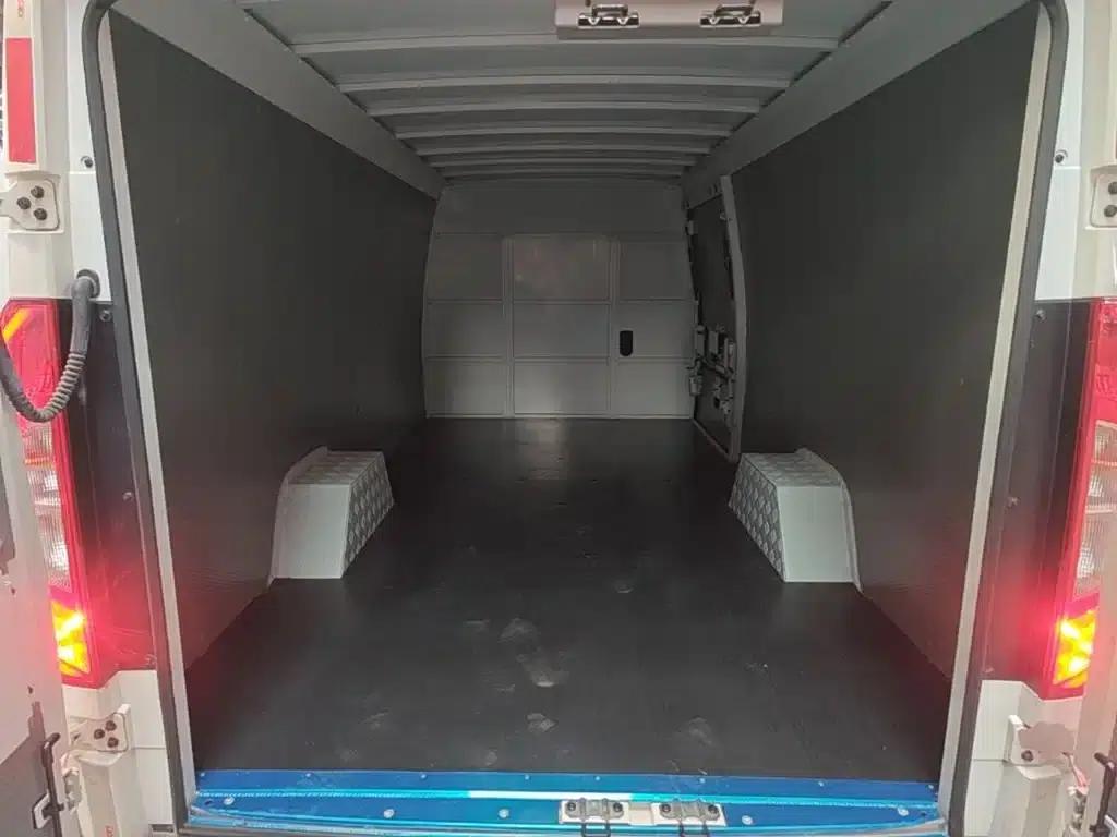 Zhilan Elf E7 2023 Pure Electric Van, Flat-Top, 2-Seat, CATL 38.64kWh — миниатюра 17