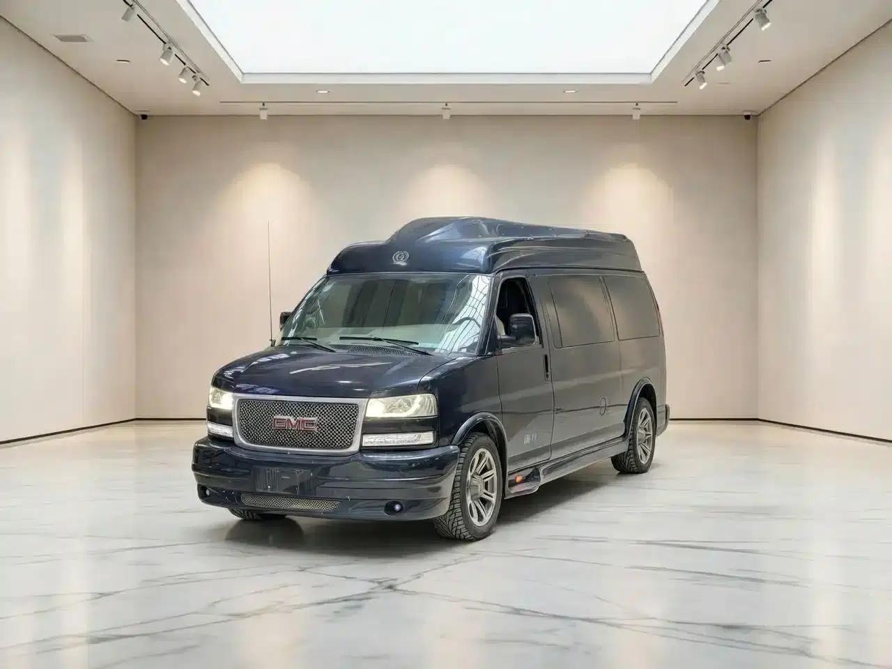 2014 SAVANA 6.0L Long Wheelbase Leader Edition — миниатюра 1