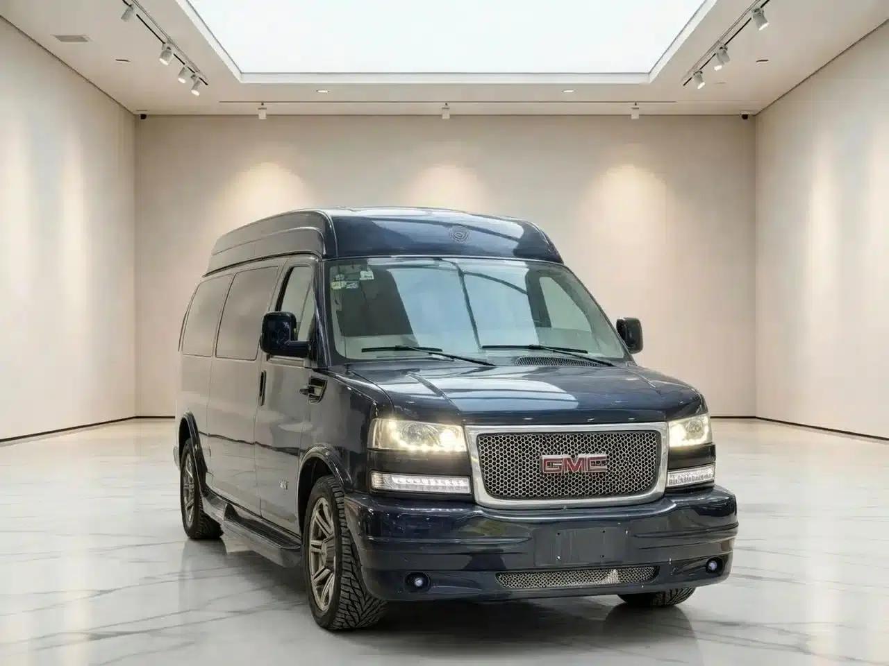 2014 SAVANA 6.0L Long Wheelbase Leader Edition — миниатюра 3