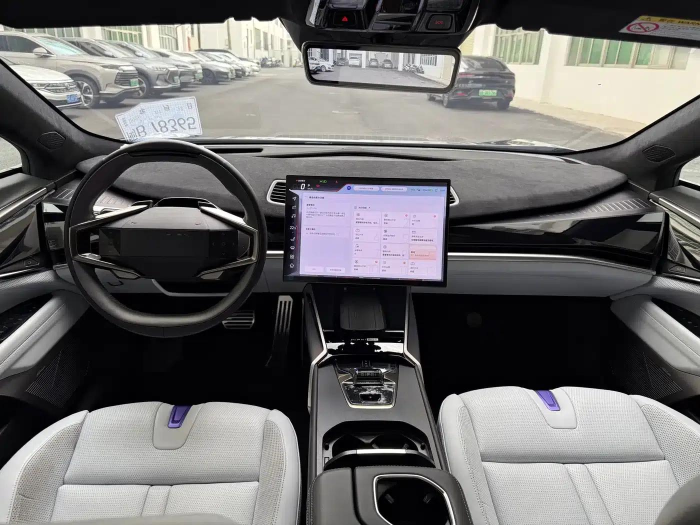 2023 HiPhi Z (Four-seater version) — миниатюра 13