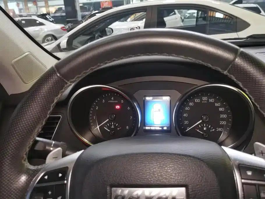 Haval H8 2015 2.0T 2WD Comfort Model — миниатюра 14