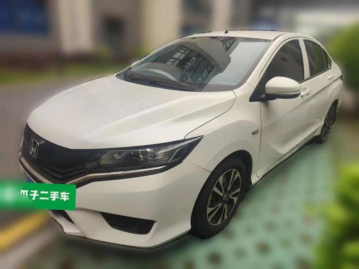 Honda Greiz 2016 1.5L CVT Classic Edition — миниатюра 1