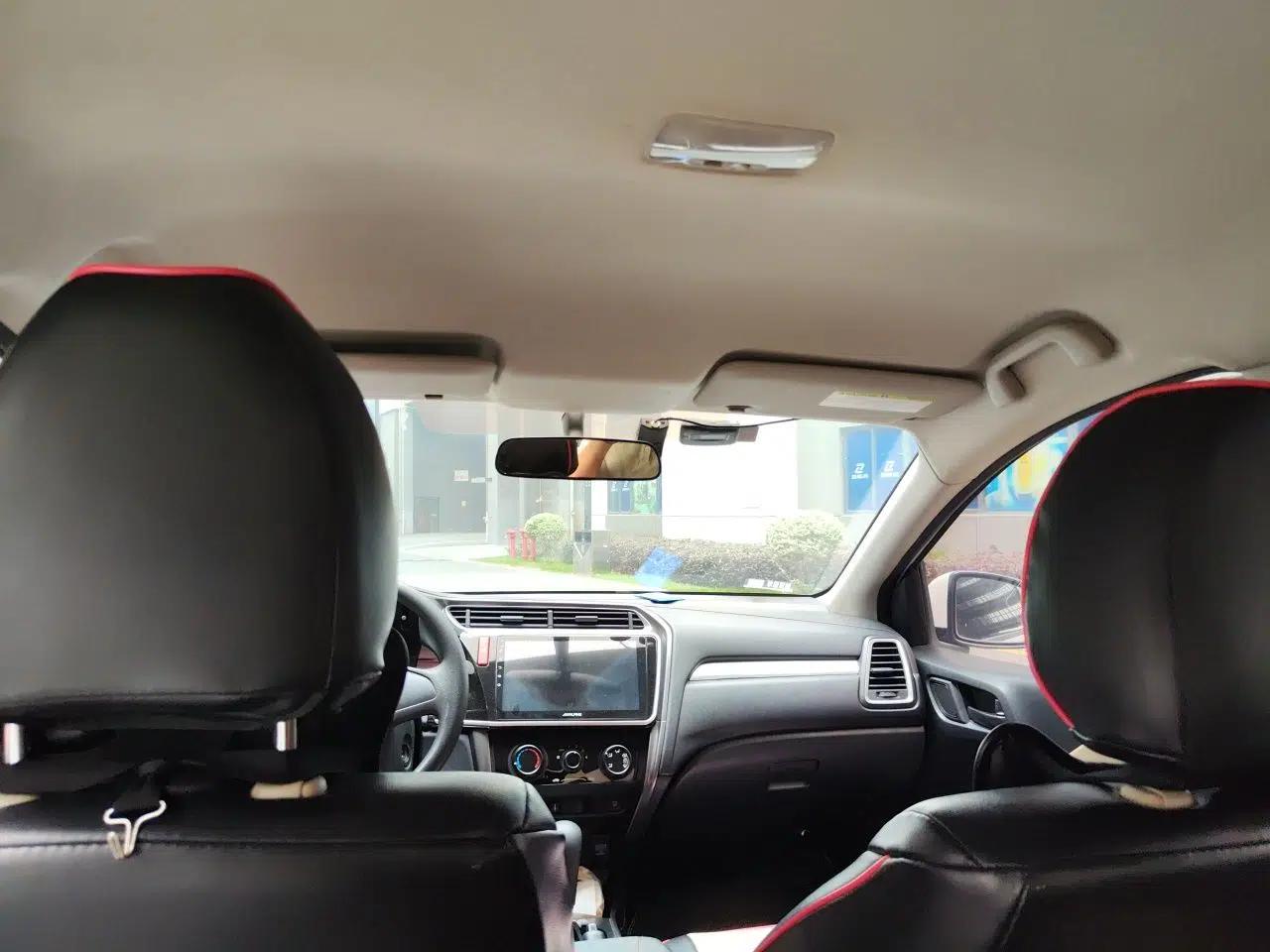 Honda Greiz 2016 1.5L CVT Classic Edition — миниатюра 18