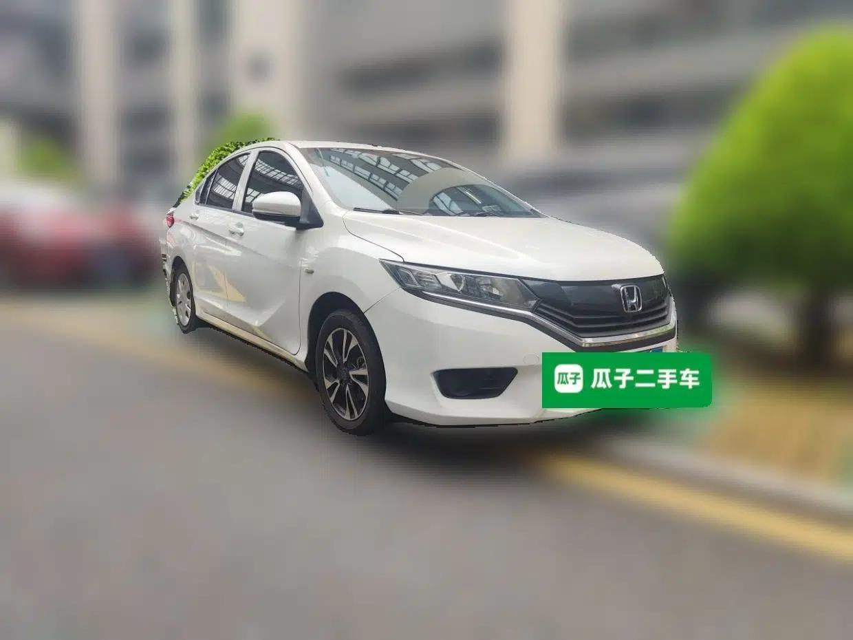 Honda Greiz 2016 1.5L CVT Classic Edition — миниатюра 3