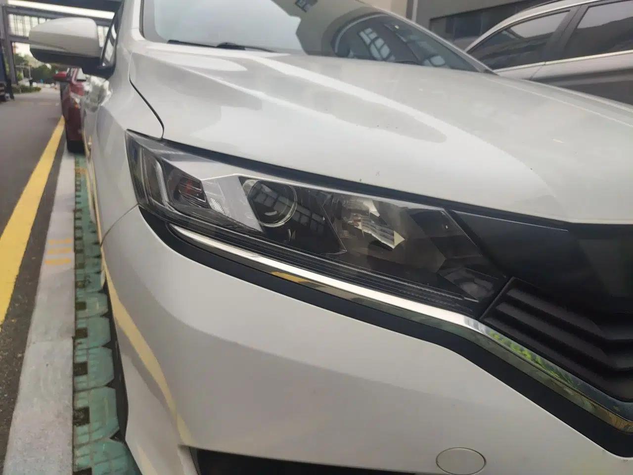 Honda Greiz 2016 1.5L CVT Classic Edition — миниатюра 7