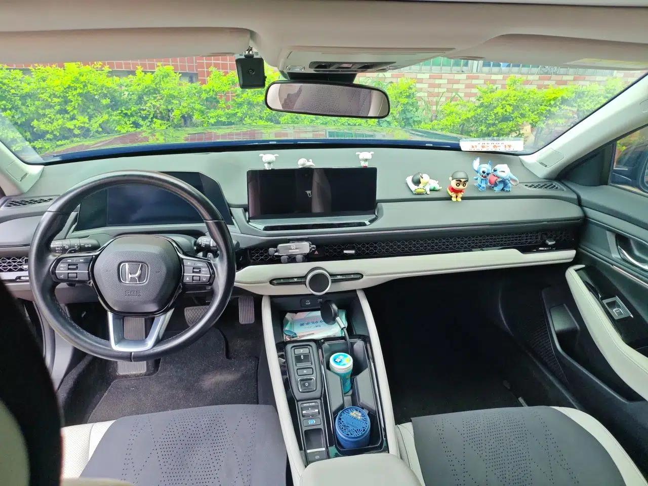 Honda Accord New Energy 2023 2.0L ePHEV Prestige Edition — миниатюра 18