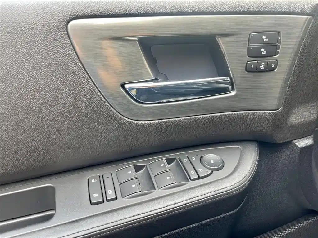 2008 Hummer H2 6.2 AT — миниатюра 11