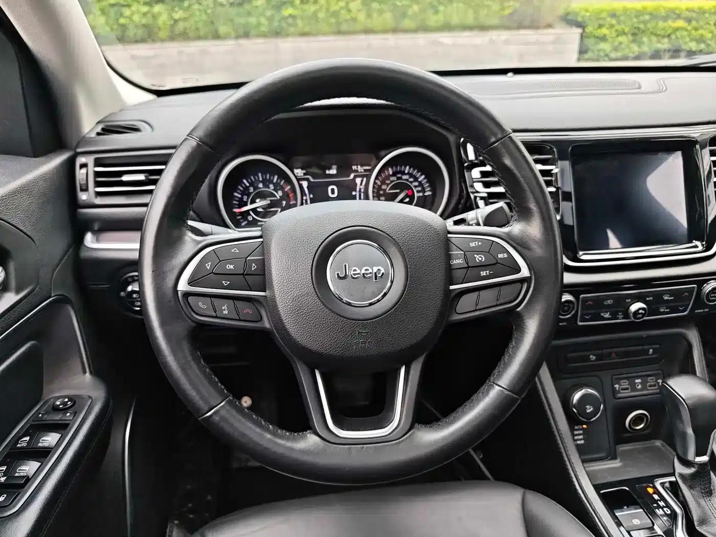 Commander 2018 2.0T 4WD Premium Edition (National V Emission Standard) — миниатюра 12