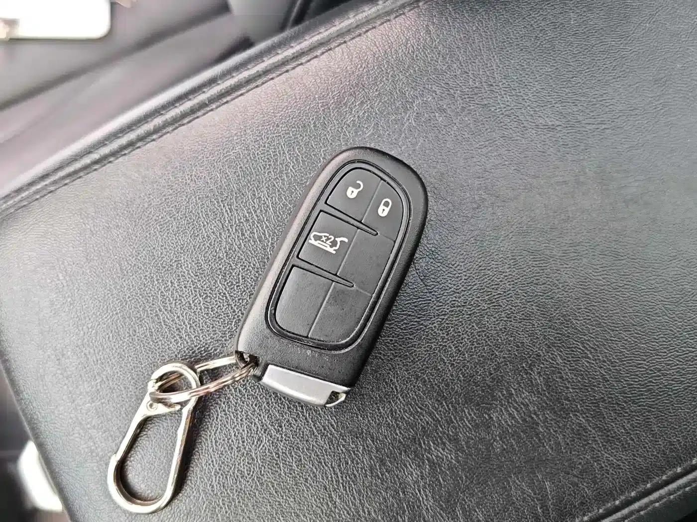 Commander 2018 2.0T 4WD Premium Edition (National V Emission Standard) — миниатюра 28