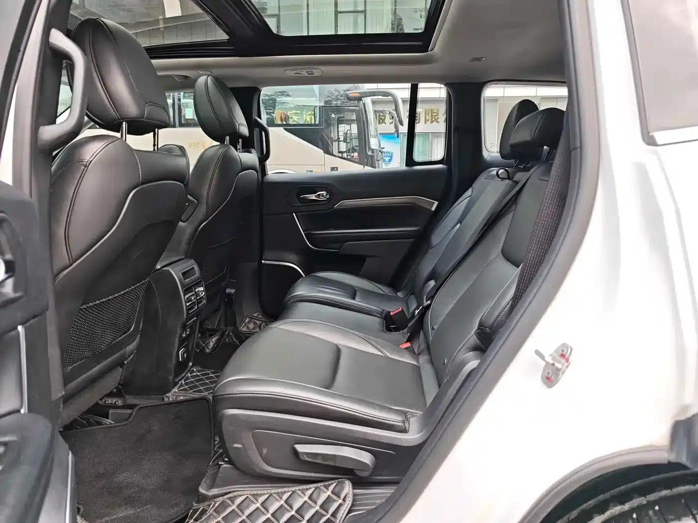 Commander 2018 2.0T 4WD Premium Edition (National V Emission Standard) — миниатюра 7