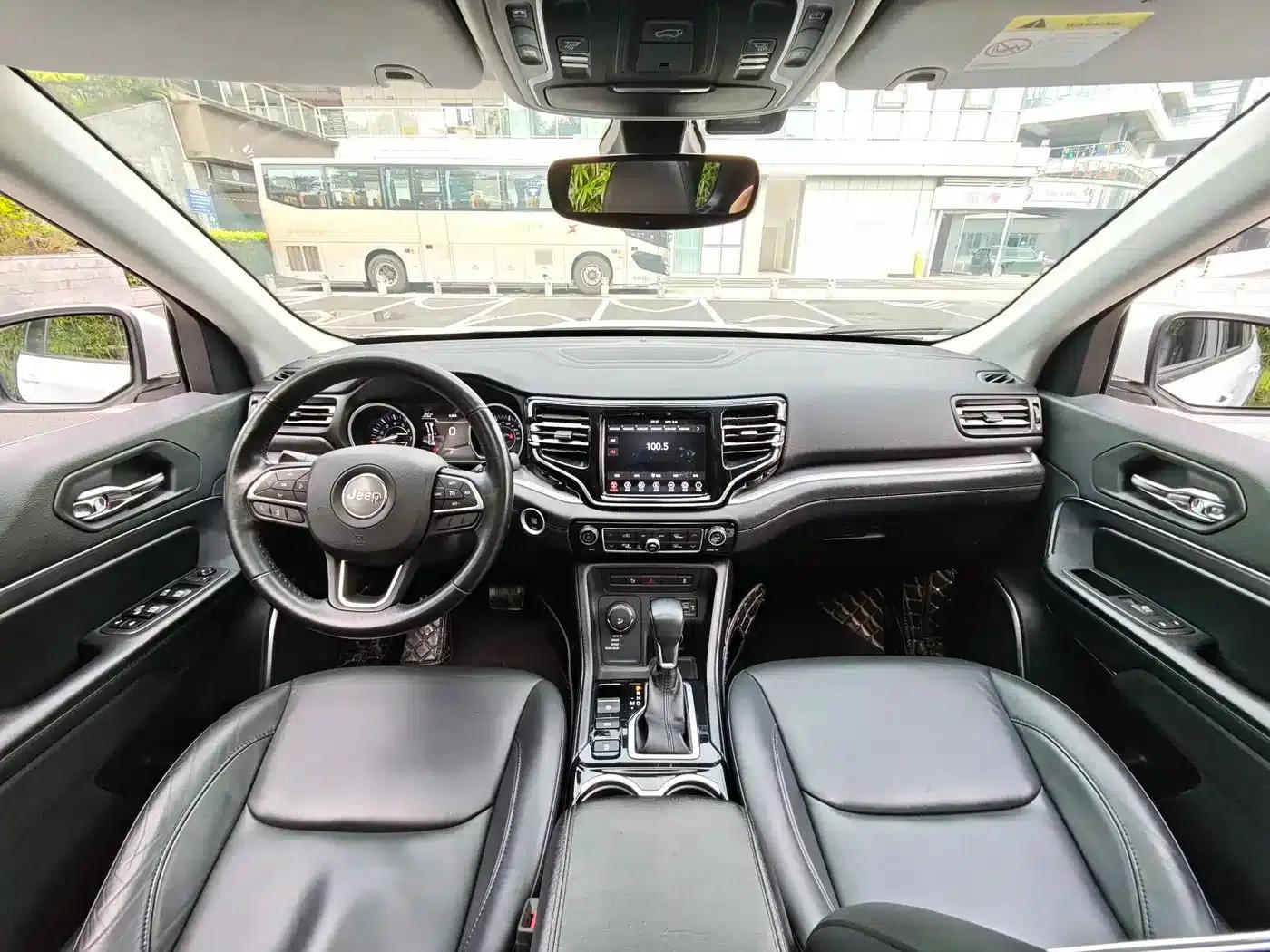 Commander 2018 2.0T 4WD Premium Edition (National V Emission Standard) — миниатюра 8