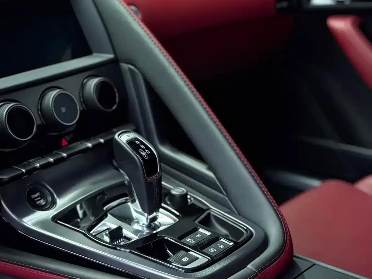 Jaguar F-TYPE 2024 P300 75th Anniversary Edition Hardtop — миниатюра 11
