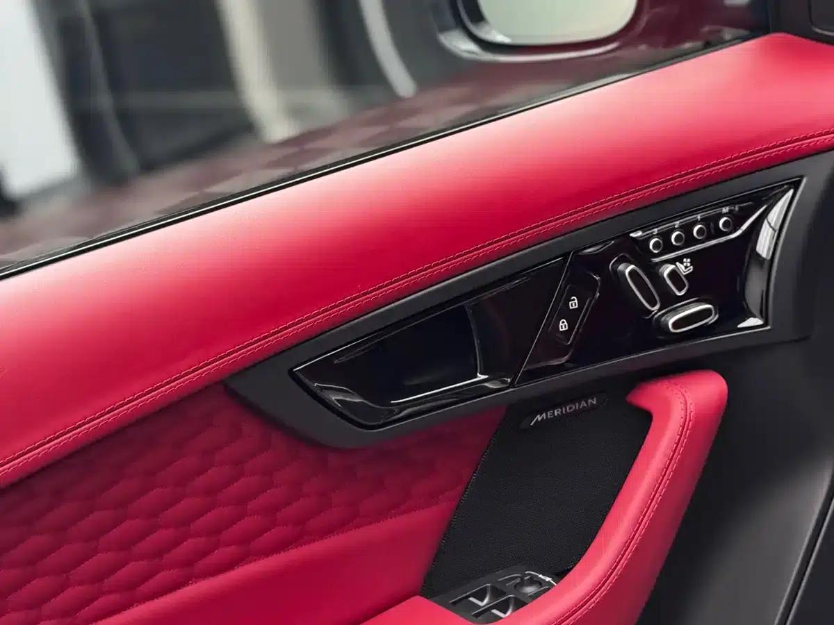 Jaguar F-TYPE 2024 P300 75th Anniversary Edition Hardtop — миниатюра 13