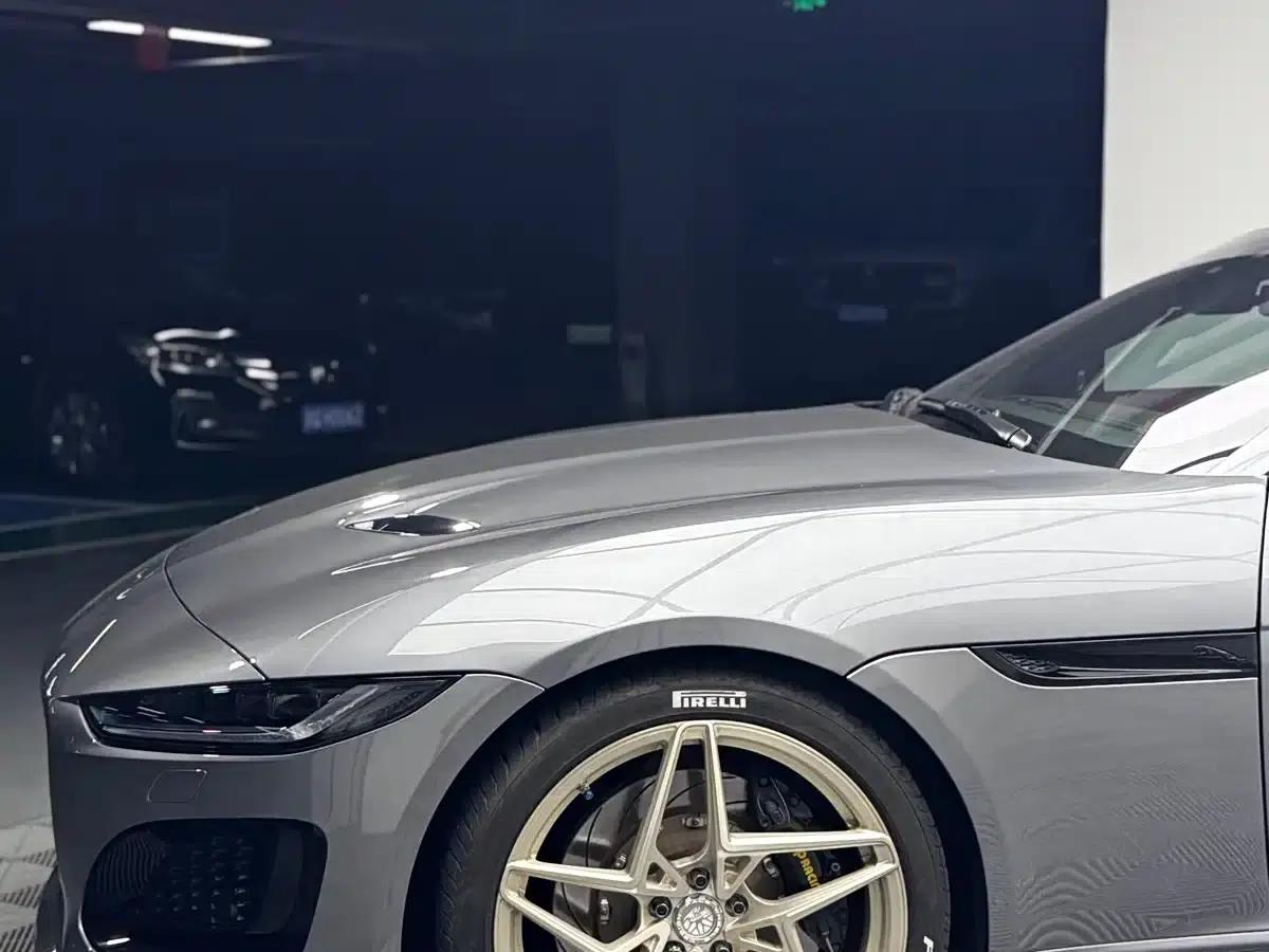 Jaguar F-TYPE 2024 P300 75th Anniversary Edition Hardtop — миниатюра 4