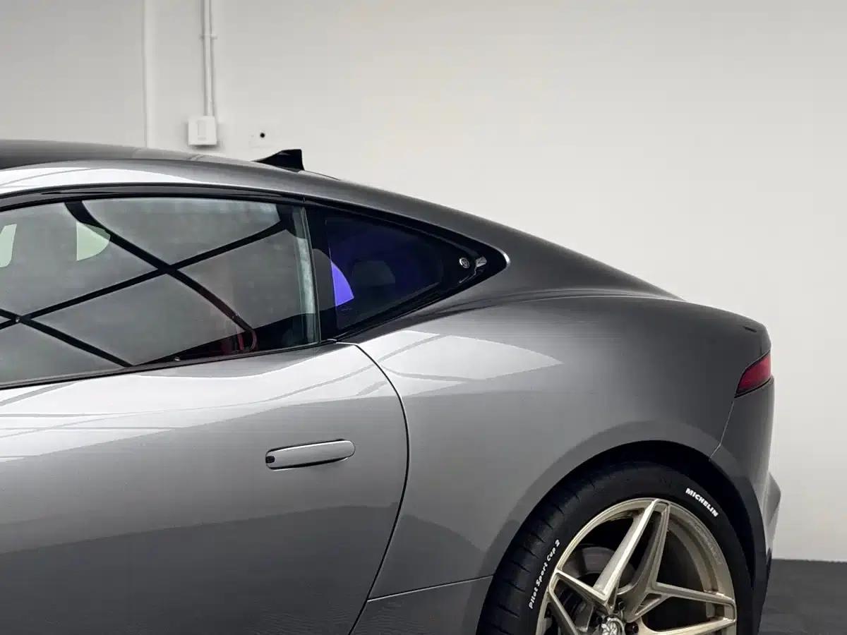 Jaguar F-TYPE 2024 P300 75th Anniversary Edition Hardtop — миниатюра 5