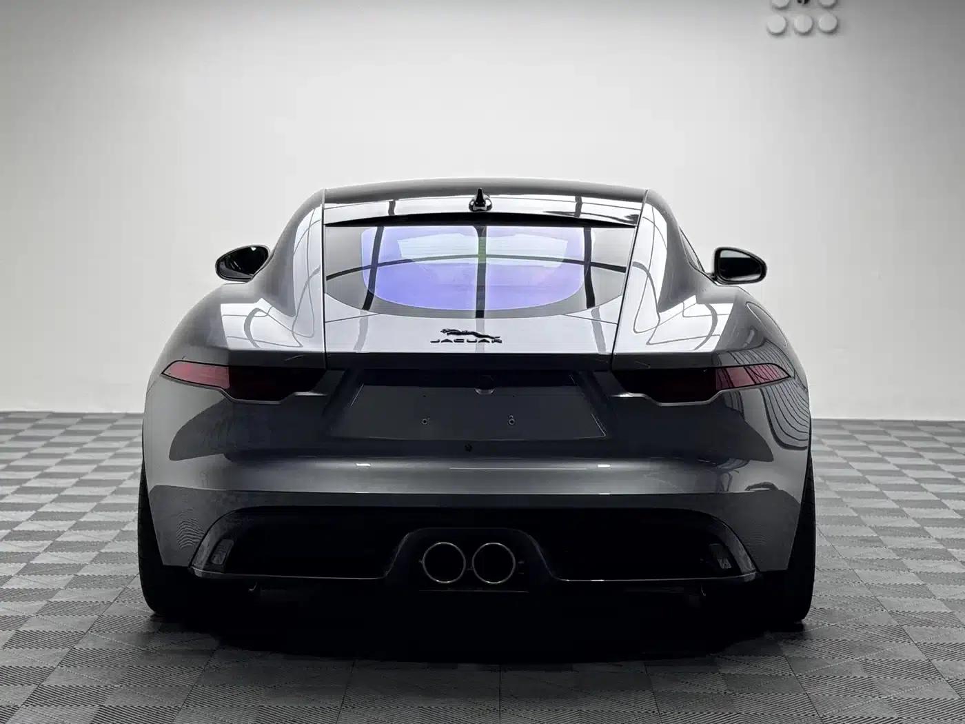 Jaguar F-TYPE 2024 P300 75th Anniversary Edition Hardtop — миниатюра 6