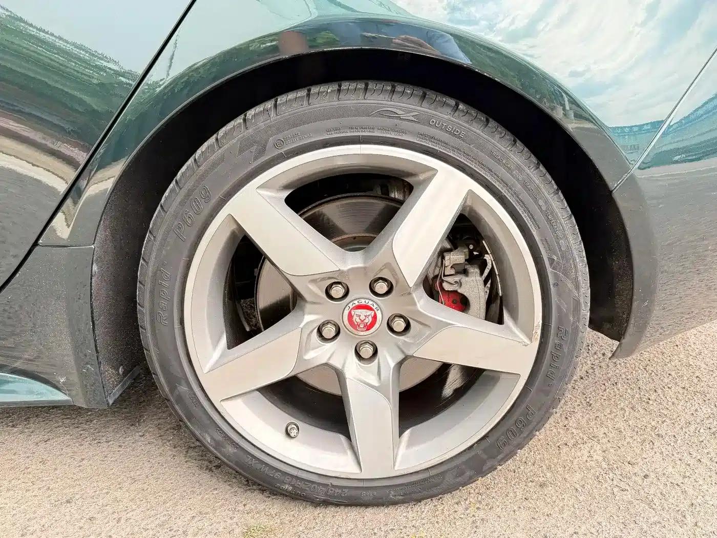 Jaguar XE 2015 2.0T 200PS R-Sport — миниатюра 17