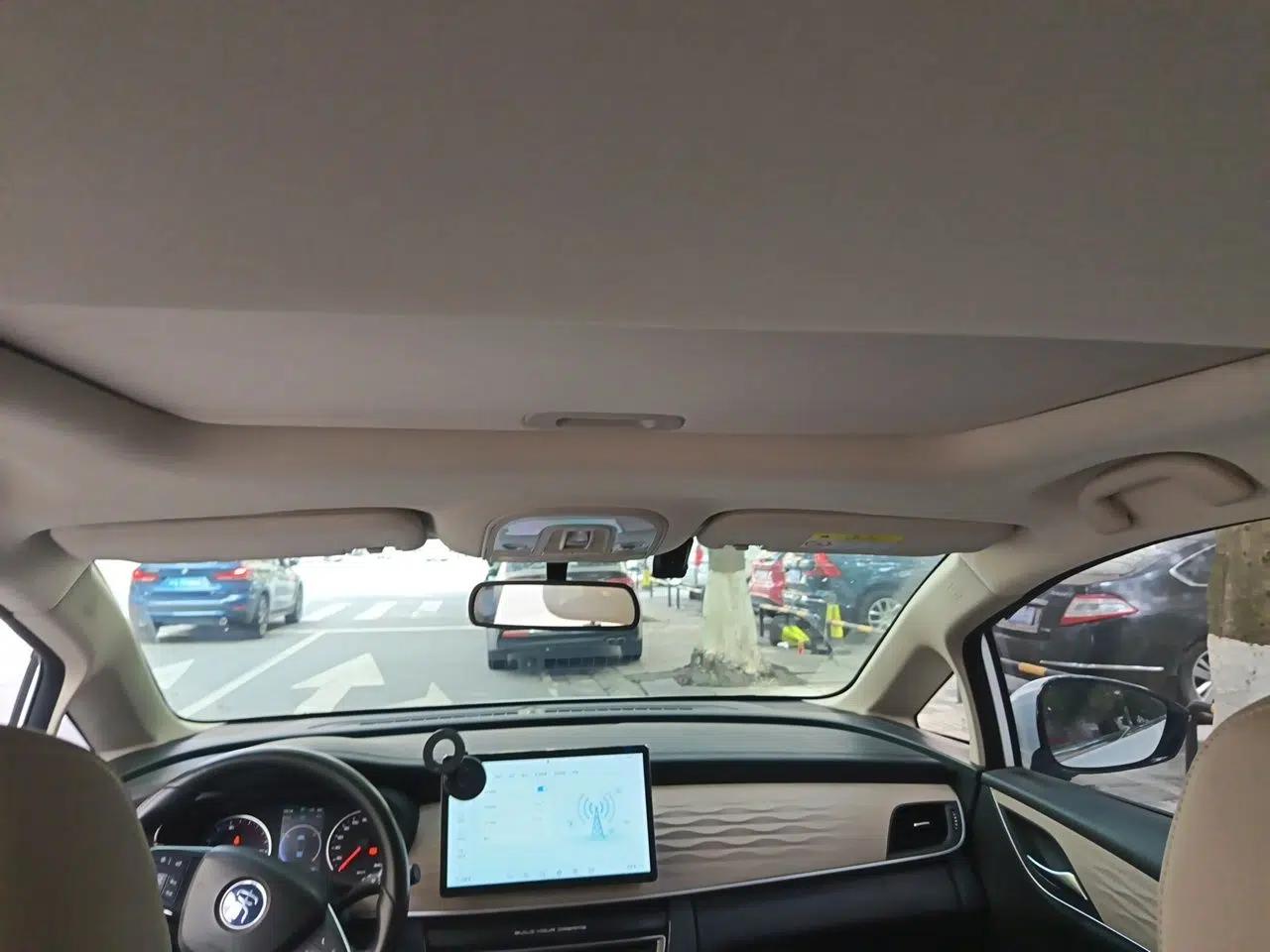 BYD Song MAX New Energy 2022 DM-i 105KM Prestige Model — миниатюра 18