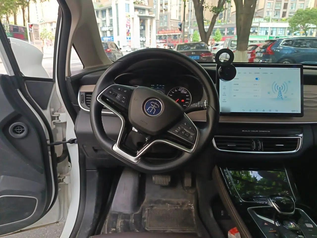BYD Song MAX New Energy 2022 DM-i 105KM Prestige Model — миниатюра 10