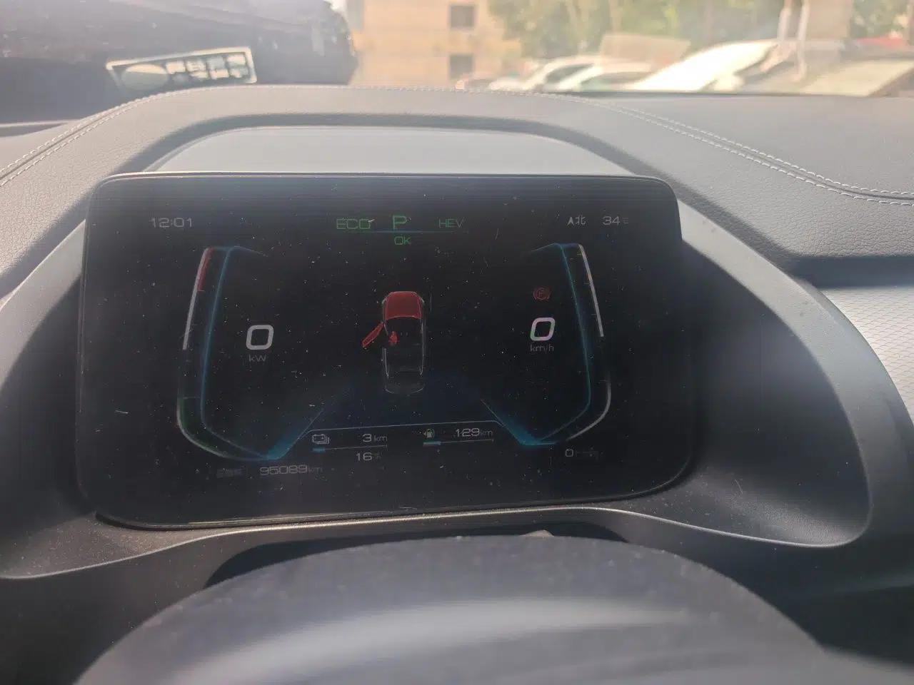 BYD Qin Pro New Energy 2019 DM 1.5TI Automatic Navigation Edition — миниатюра 11