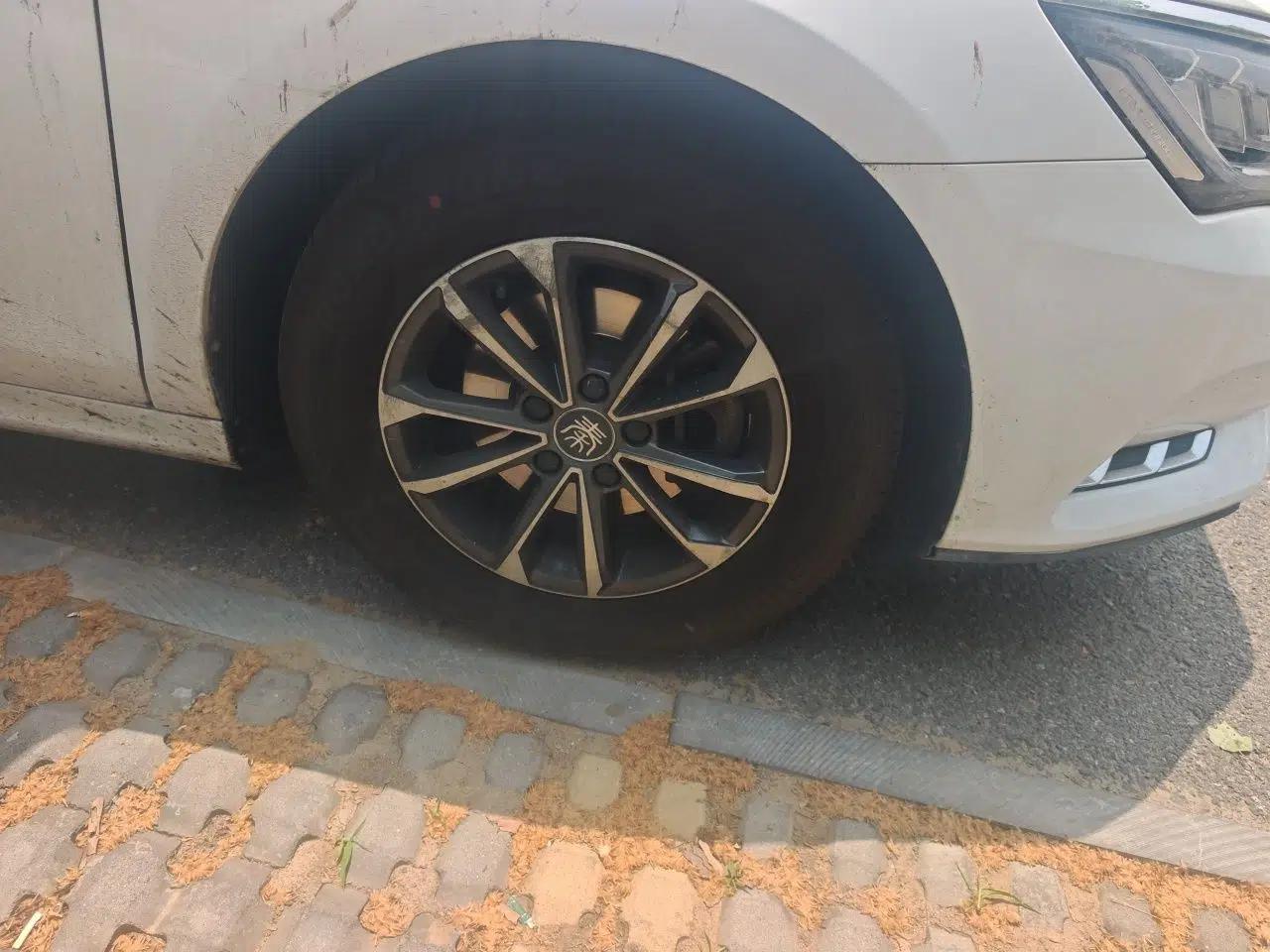 BYD Qin Pro New Energy 2019 DM 1.5TI Automatic Navigation Edition — миниатюра 8