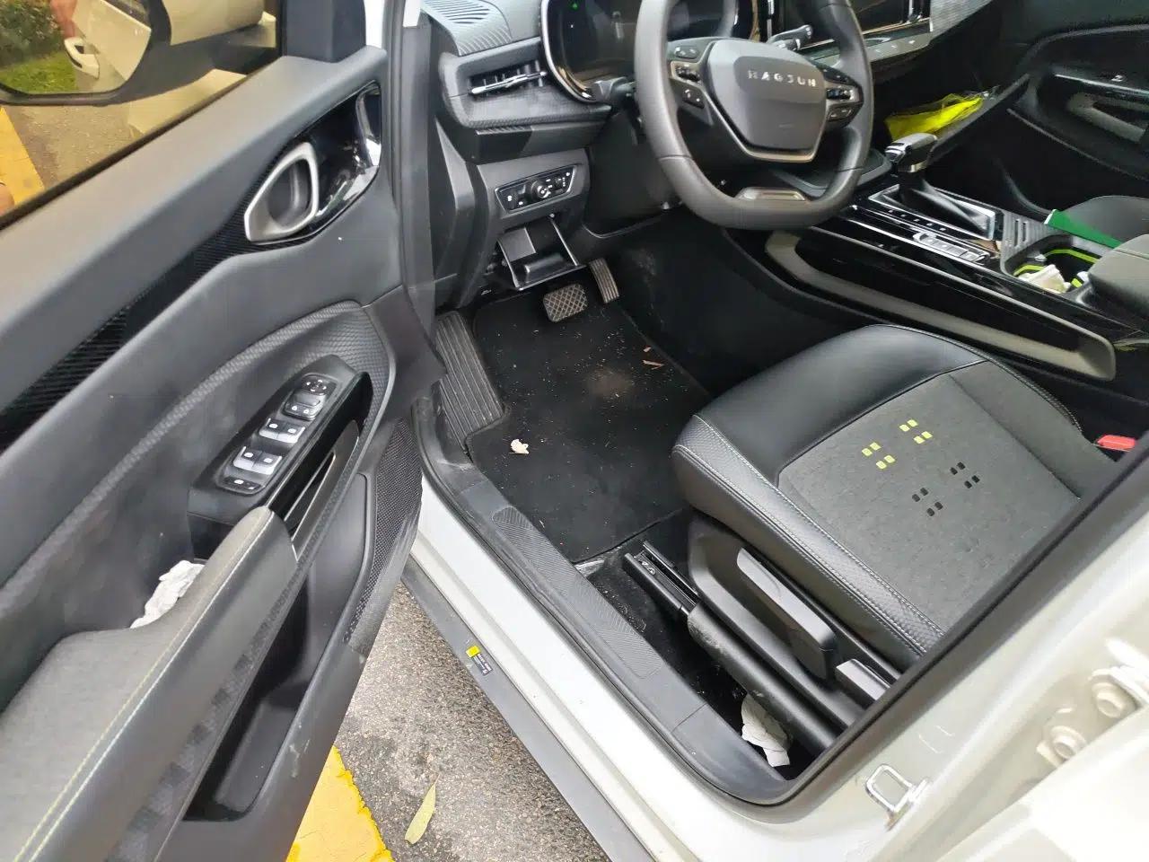 Baojun RM-5 2019 1.5T CVT Elite Version with 24-Hour Online Service 6 Seats — миниатюра 16