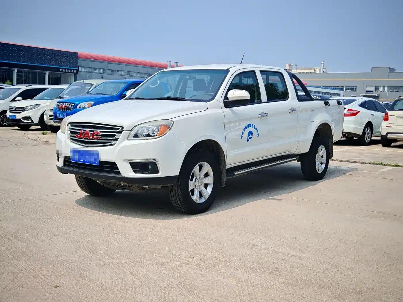 JAC T6 2022 2.0T Diesel Two-Wheel Drive Engineering Edition Long Wheelbase — миниатюра 1