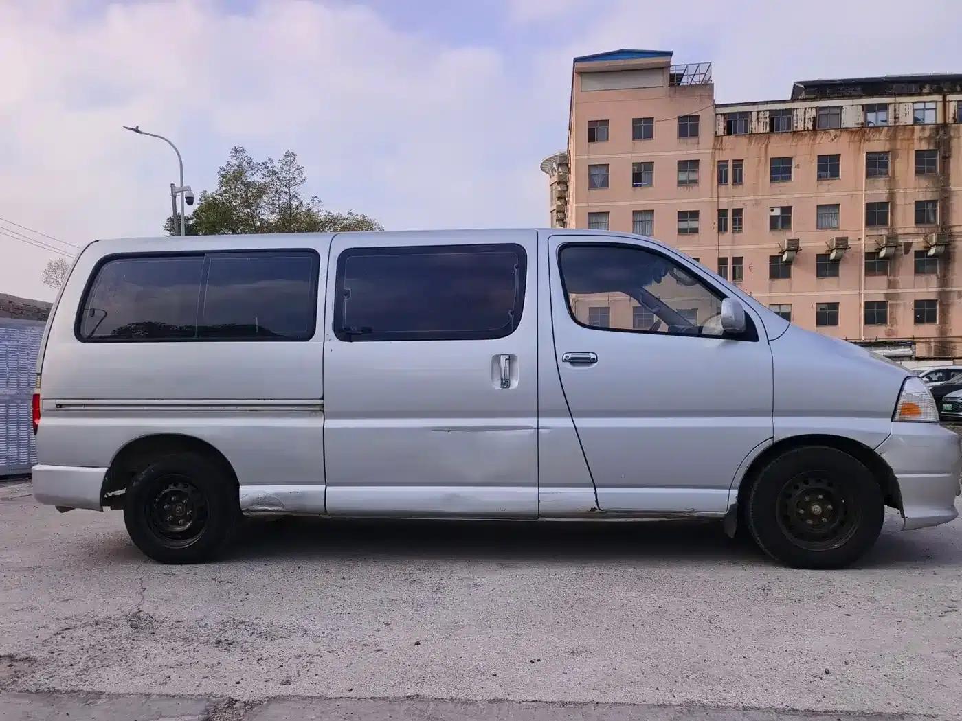 Grace 2013 2.0L Smart Standard 7-Seater National Games Commemorative Edition (National IV Emission Standard) — миниатюра 4