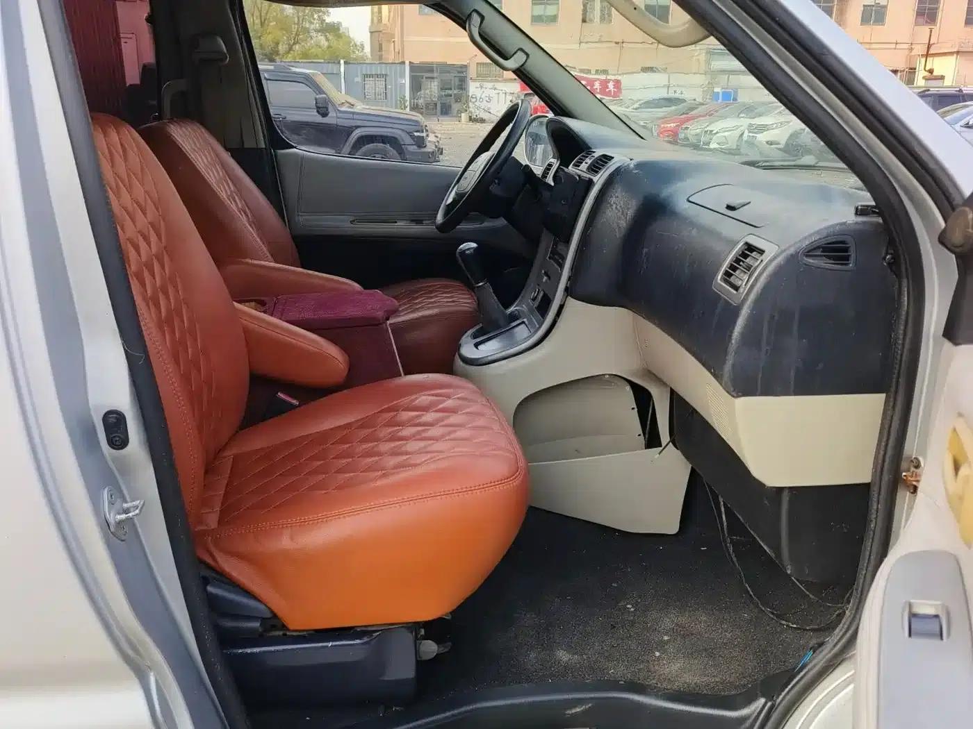 Grace 2013 2.0L Smart Standard 7-Seater National Games Commemorative Edition (National IV Emission Standard) — миниатюра 9