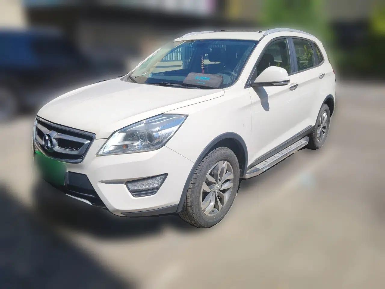 BAIC Senova X65 2015 2.0T Manual Elite Edition — миниатюра 1