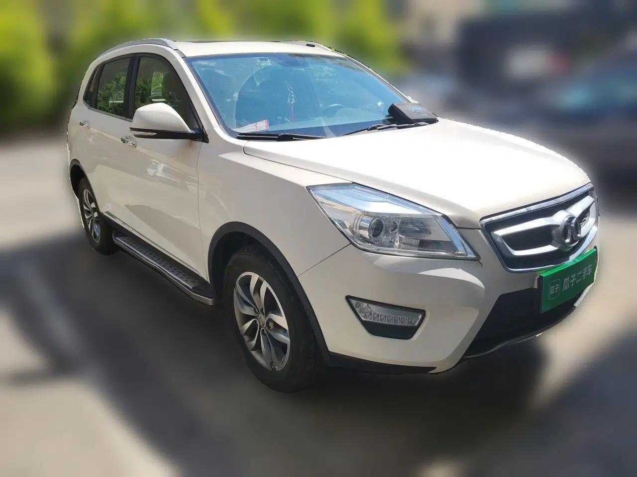 BAIC Senova X65 2015 2.0T Manual Elite Edition — миниатюра 3