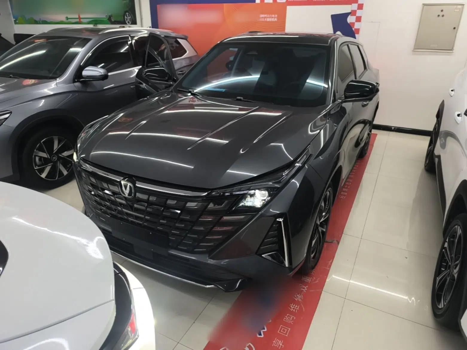 CHANGAN UNI-Z New Energy 2024 Blue Whale Smart Electric iDD 125km Beyond Edition — миниатюра 1