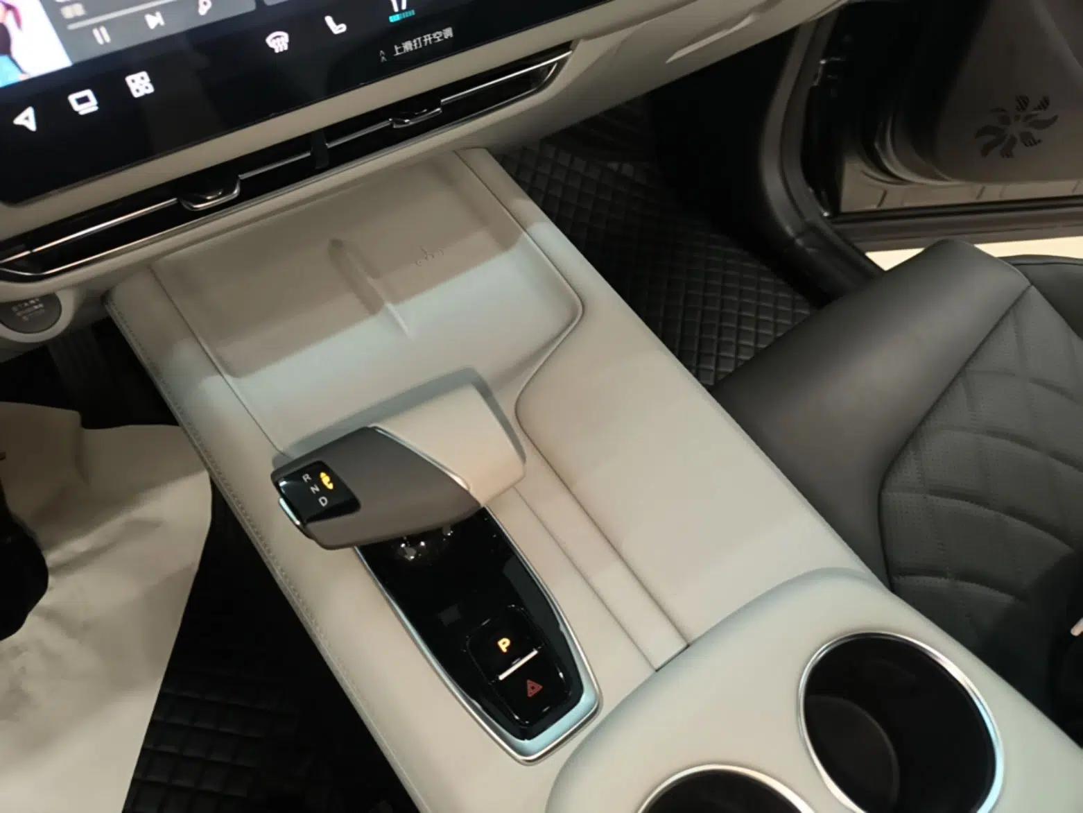 CHANGAN UNI-Z New Energy 2024 Blue Whale Smart Electric iDD 125km Beyond Edition — миниатюра 16