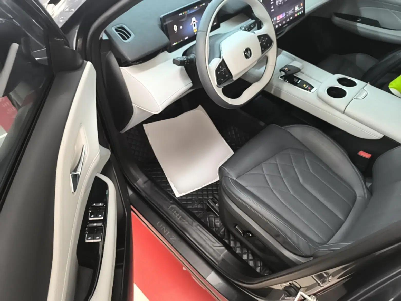CHANGAN UNI-Z New Energy 2024 Blue Whale Smart Electric iDD 125km Beyond Edition — миниатюра 18