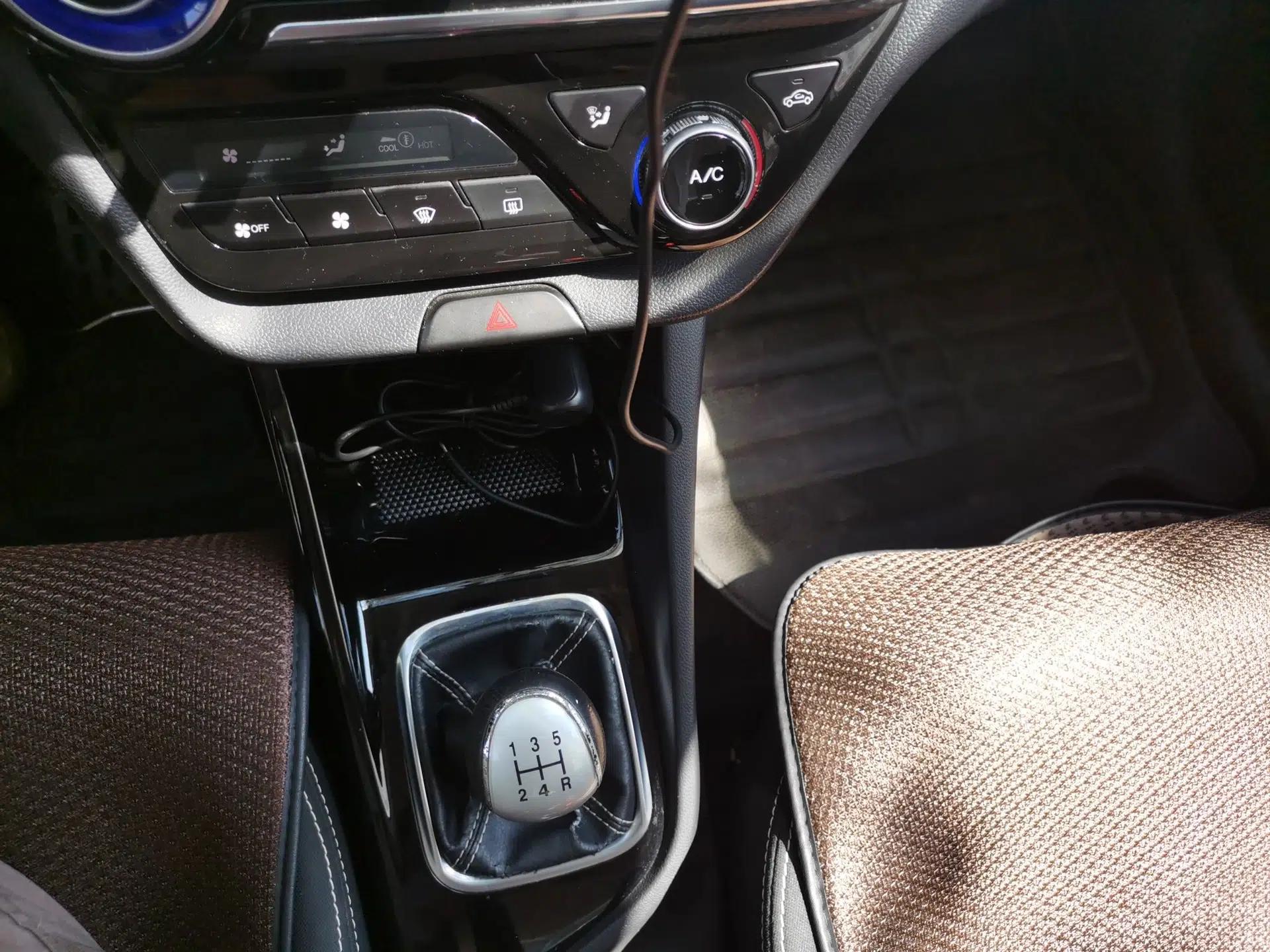 CHANGAN Alsvin 2018 1.4L Manual Comfort Model China V Standard — миниатюра 11