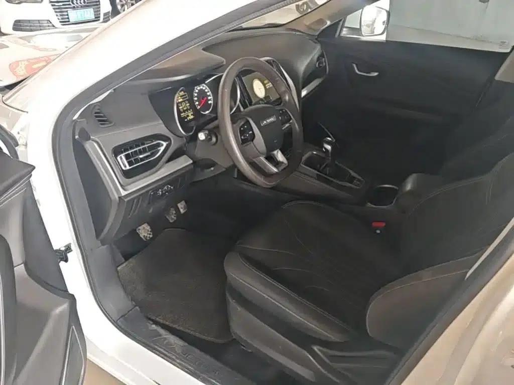 Jetour X70M 2022 1.5T Manual Avant-garde Partner Edition 5-seater — миниатюра 16
