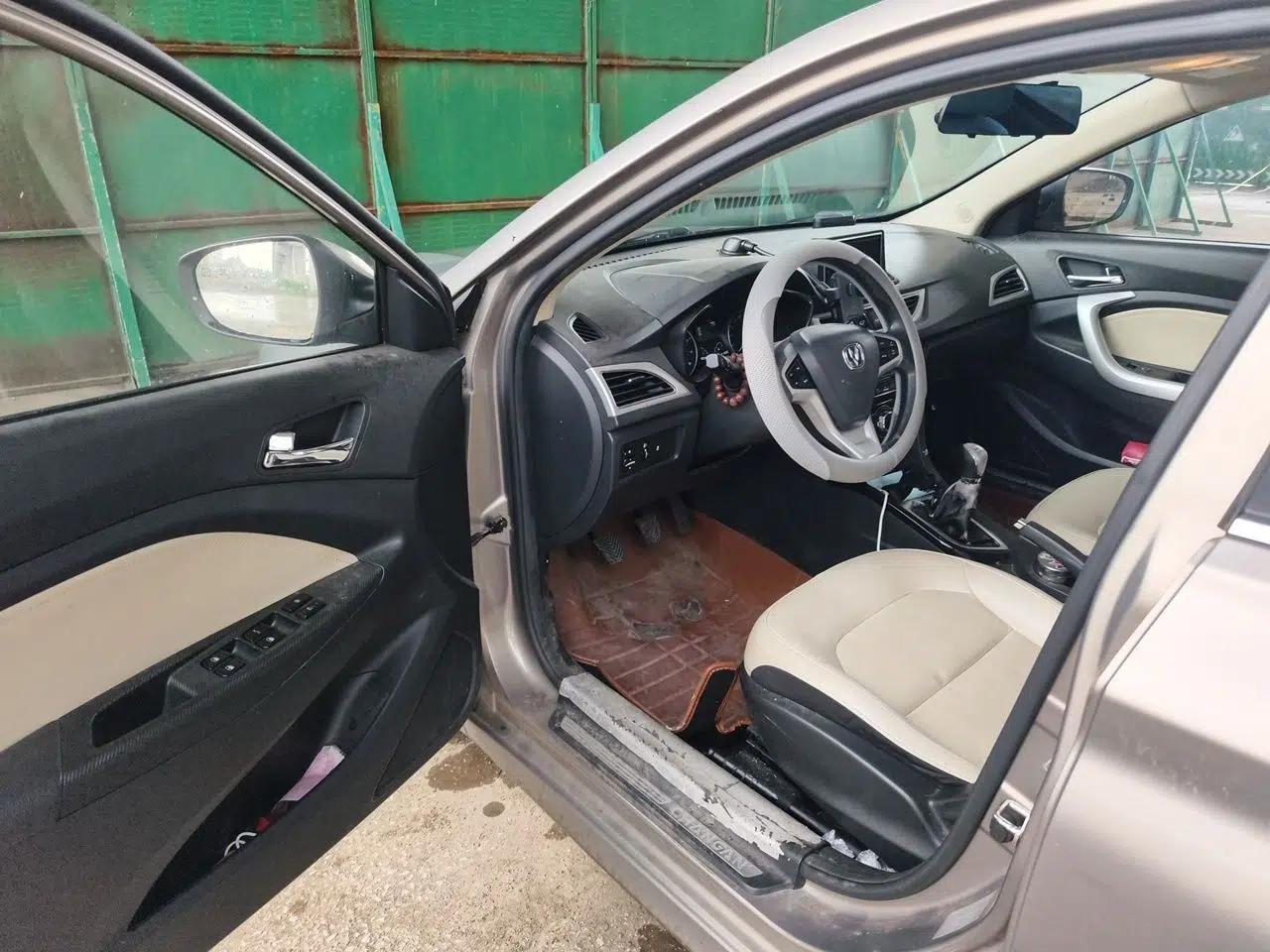 CHANGAN Alsvin V7 2016 1.6L Manual Enjoyment Model China IV Standard — миниатюра 16