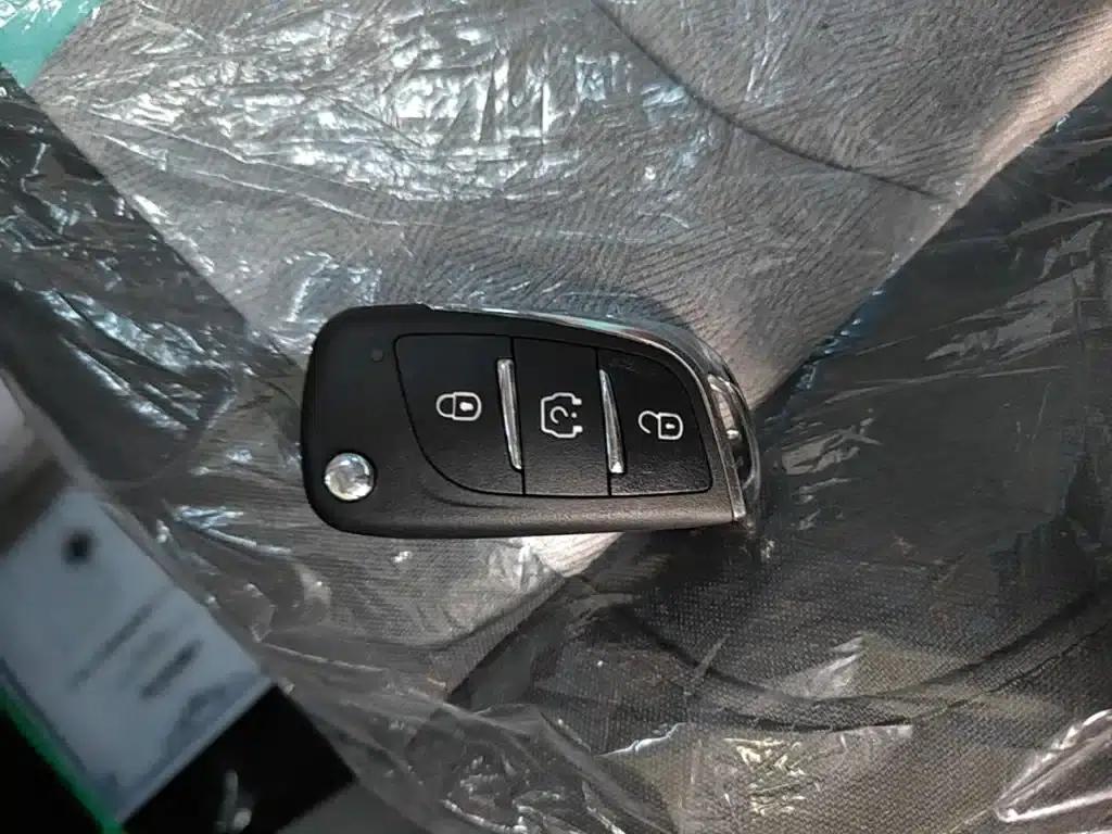 Yizhi EV2 2026 PLUS+ Comfort Model — миниатюра 9