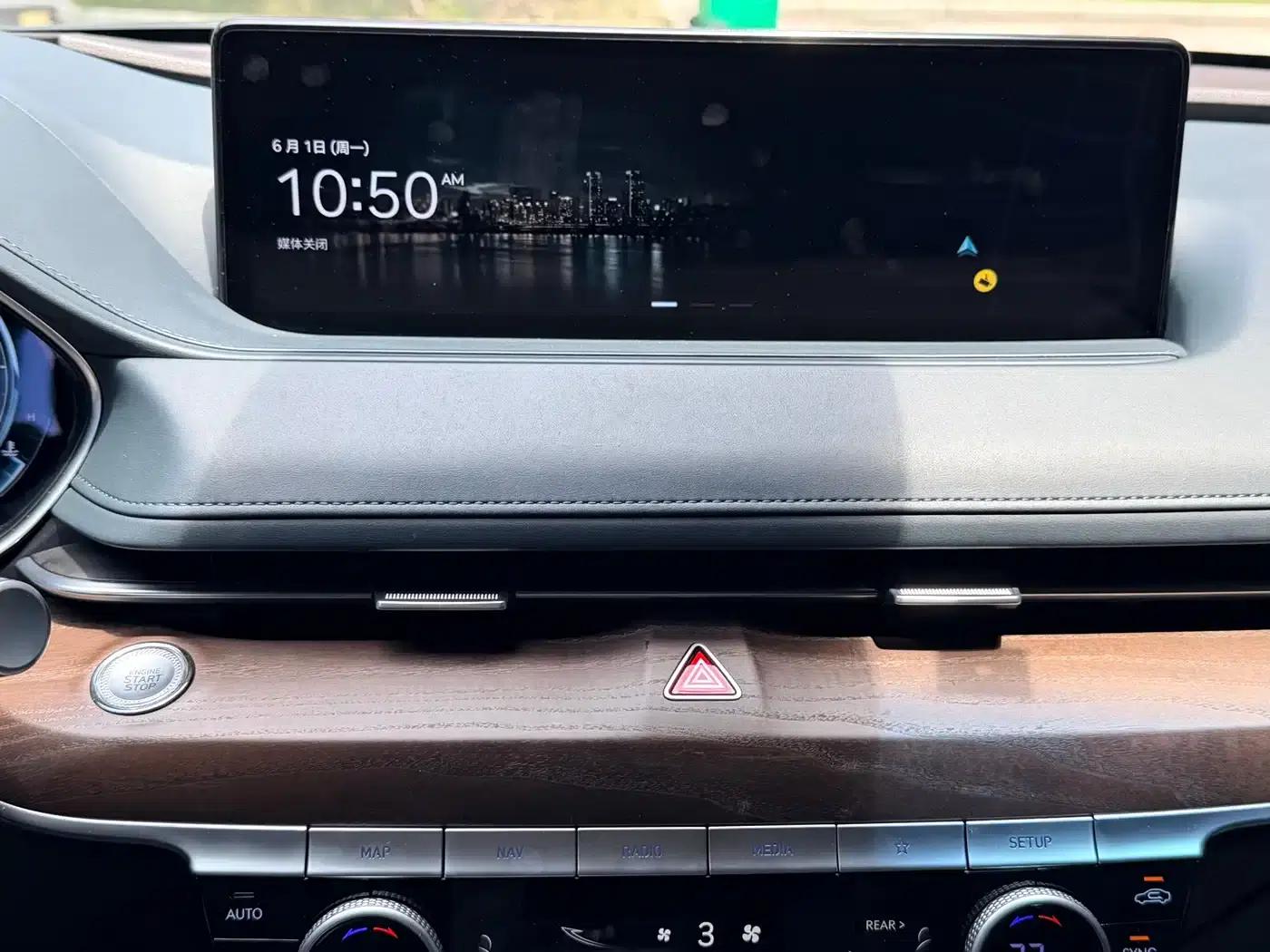 Genesis G80 2023 2.5T Rear-Wheel Drive Flagship Edition — миниатюра 13