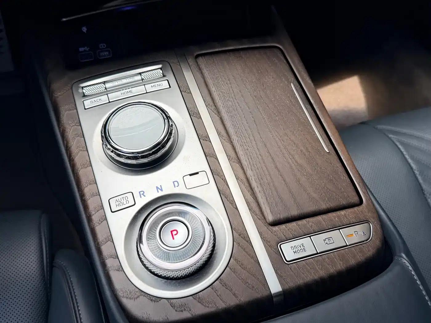 Genesis G80 2023 2.5T Rear-Wheel Drive Flagship Edition — миниатюра 15