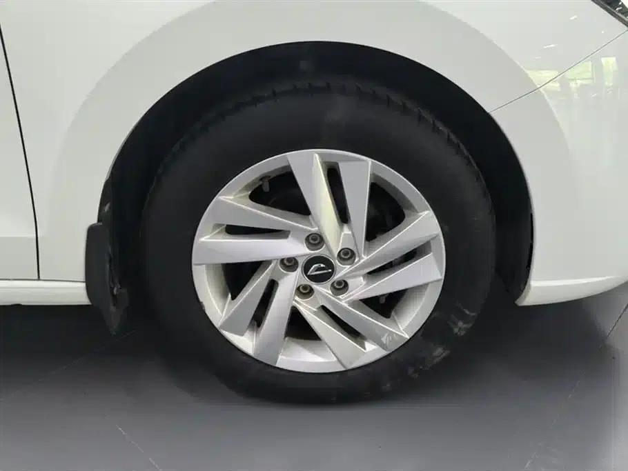 Jetta VA3 2019 1.5L Automatic Enjoy Edition — миниатюра 6