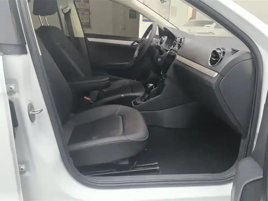 Jetta VA3 2019 1.5L Automatic Enjoy Edition — миниатюра 8