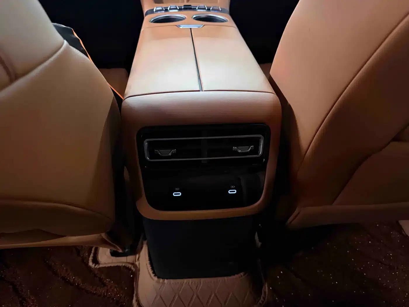 Jetour Mountain & Sea L7 PLUS 2026 Model 121km Luxury Edition 7-Seater — миниатюра 14