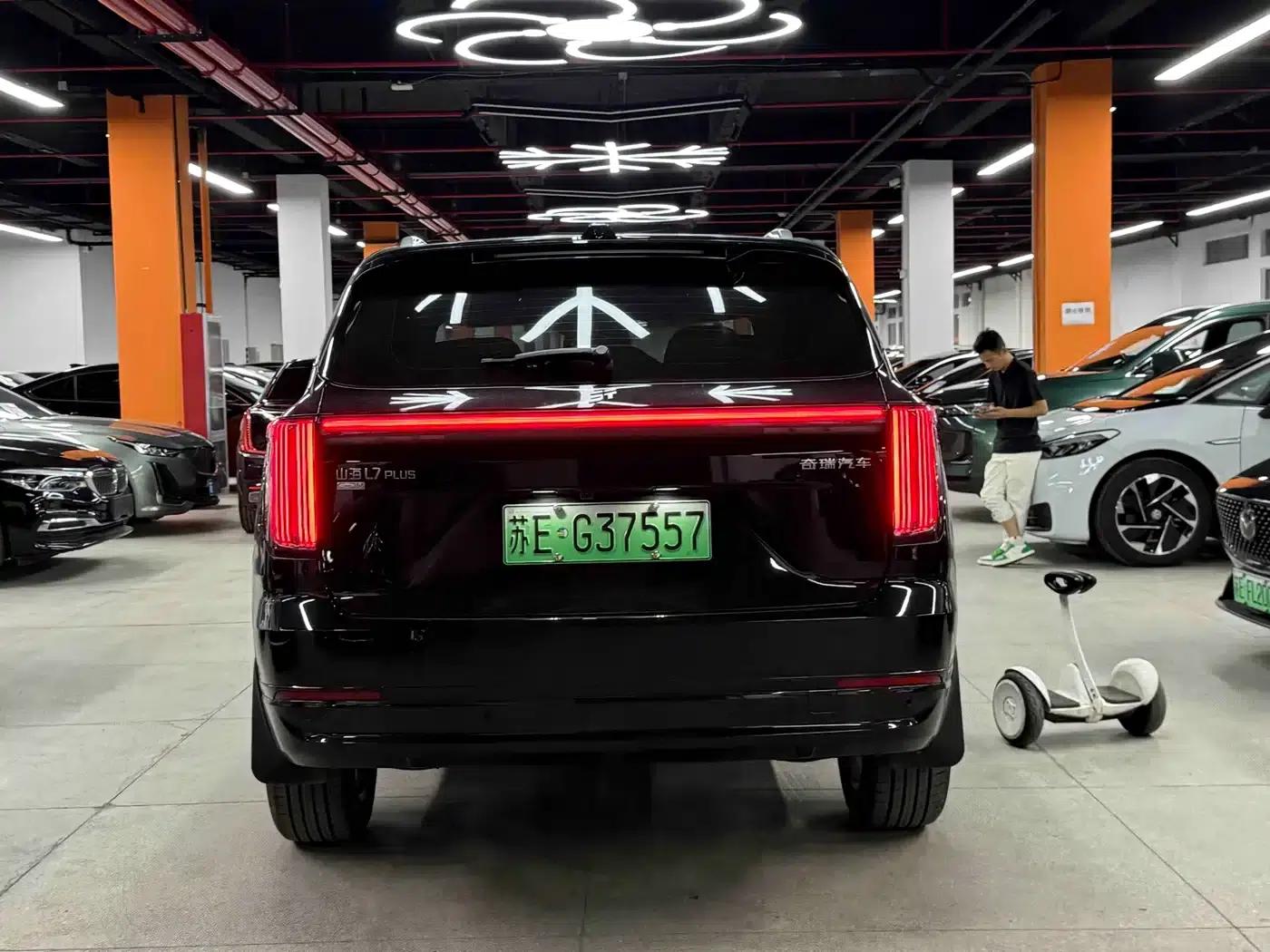 Jetour Mountain & Sea L7 PLUS 2026 Model 121km Luxury Edition 7-Seater — миниатюра 5